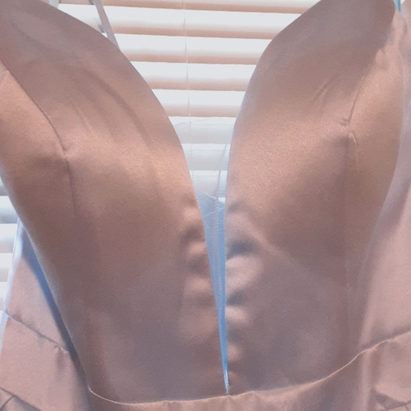 Formal dress - Picture 7 of 11